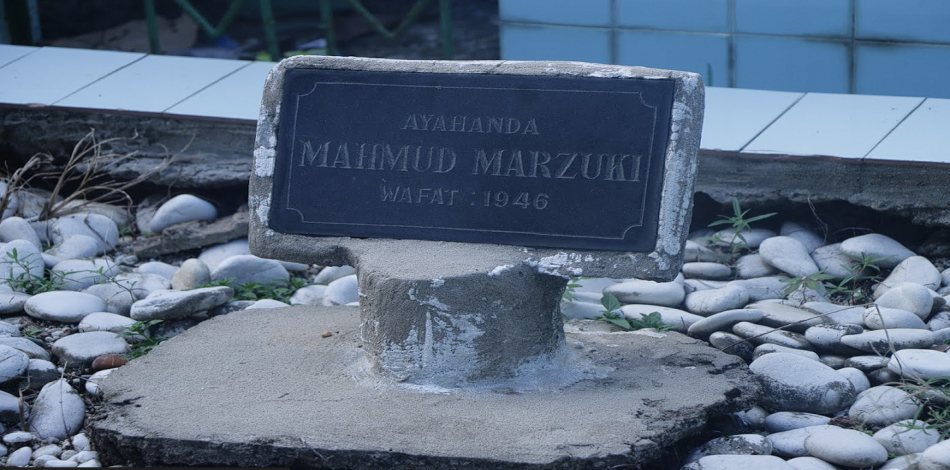 MAKAM MAHMUD MARZUKI