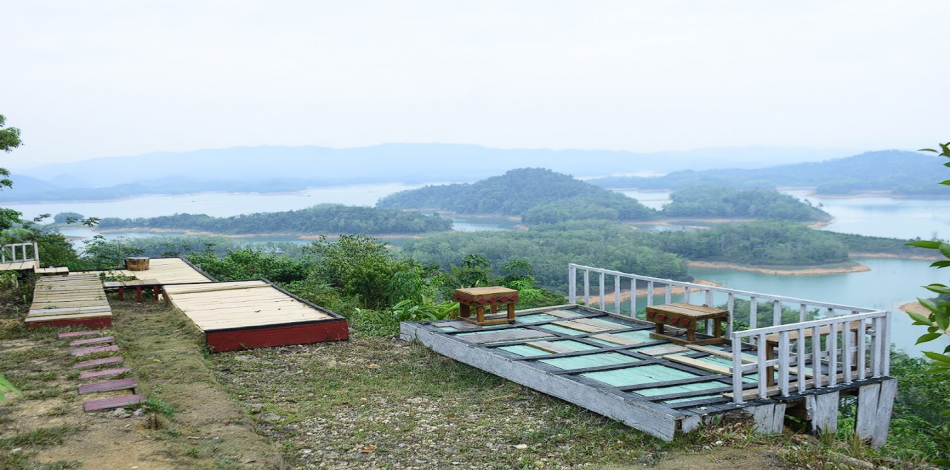 PUNCAK PULAU ANGKO TIGO