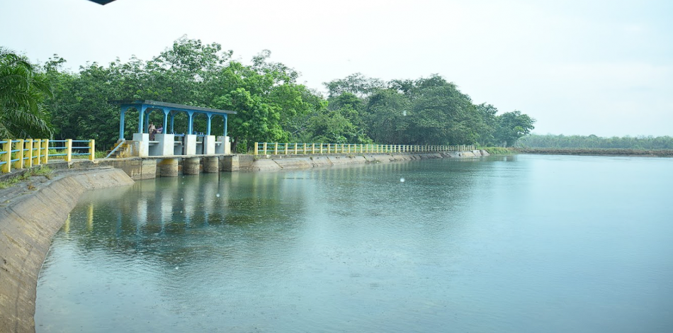 BENDUNGAN UWAI
